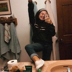 Meet your Posher, Laurel